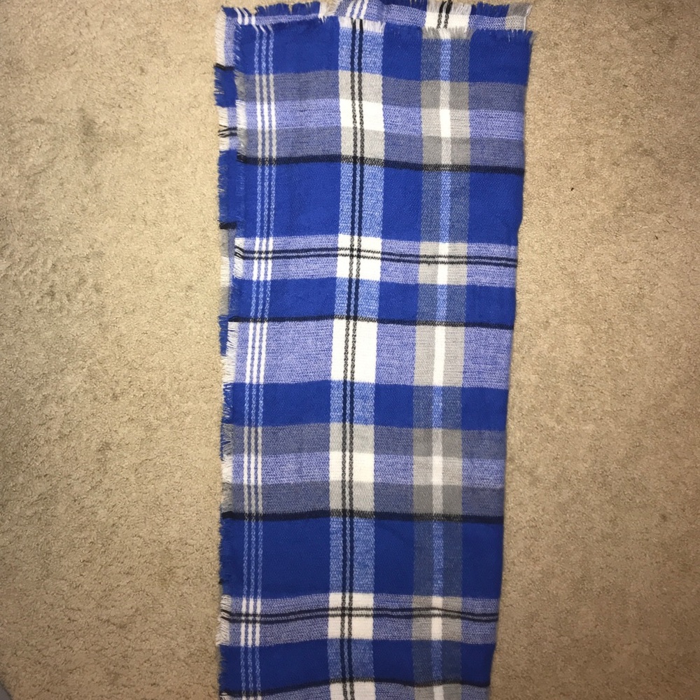 BOGO FREE Blue plaid UK blanket scarf